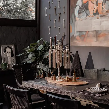 فندق The Local House ألاتشاتي